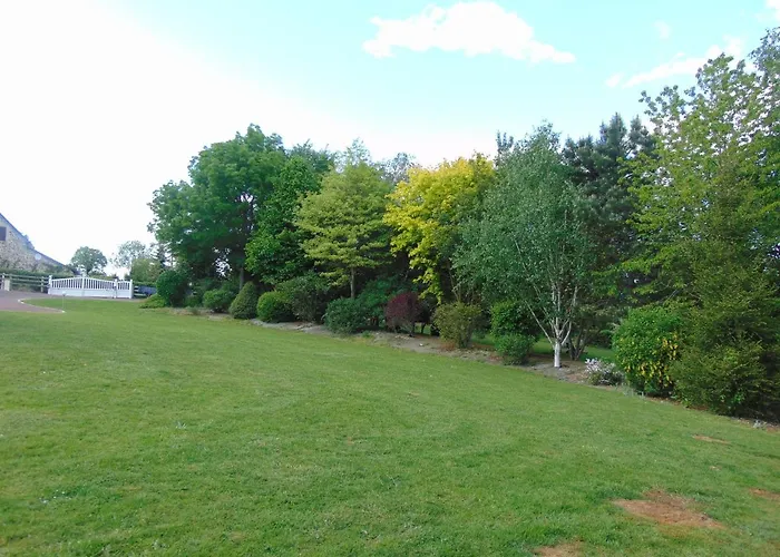 ベッド・アンド・ブレックファスト La Chauviere *